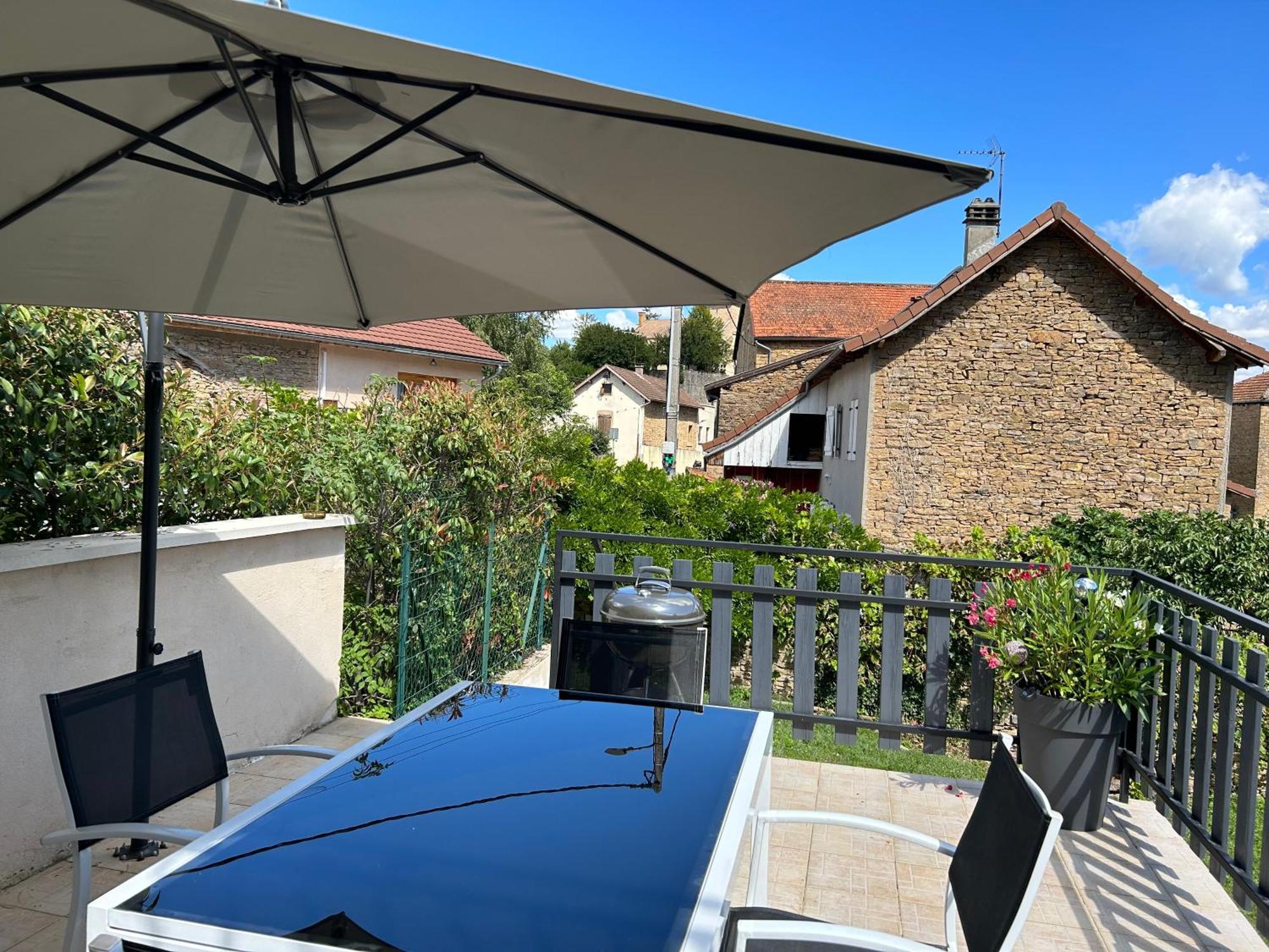 Les Glycines Villa Hieres-Sur-Amby Bagian luar foto